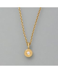 Kleiner Diamant-Anhänger an goldplattierter Silber-Kette
