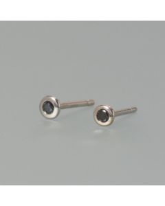 Ohrstecker mit schwarzem Brillant in 750er Weißgold gefasst