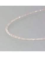 Weiße Diamantkette, zart