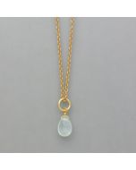 kleiner Anhänger Chalcedon-Tropfen und 925er goldplattiertem Silber