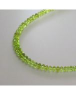 Edelsteinkette mit facettiertem Peridot