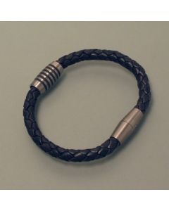 Geflochtenes Leder-Armband mit Titan-Anhänger und -Verschluss