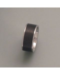 Carbon-Ring mit Edelstahl-Rand, 9 mm Breite